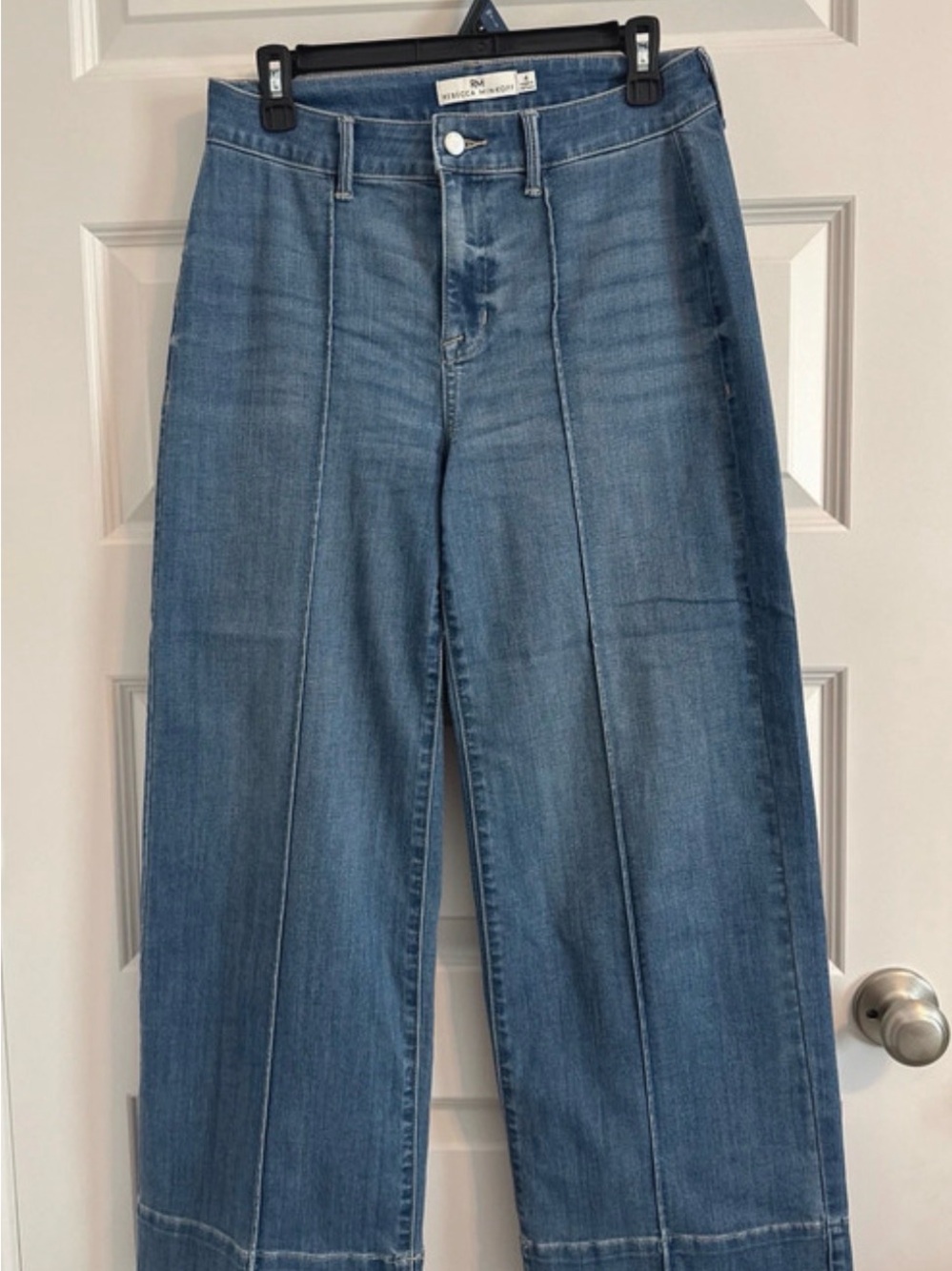 Wide Leg Blue Jeans with Center Seams